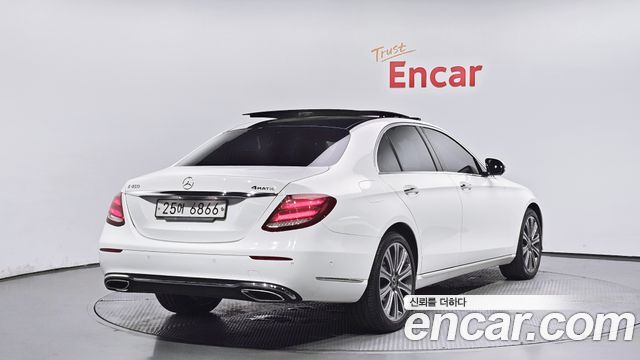 Mercedes-Benz E-Class E450 4MATIC Exclusive — пробег 94 262 км — фото 2 из 5