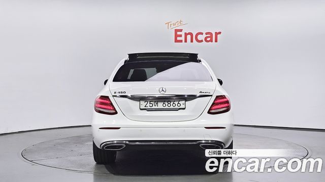 Mercedes-Benz E-Class E450 4MATIC Exclusive — пробег 94 262 км — фото 4 из 5