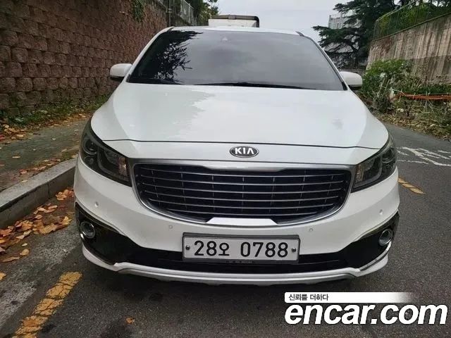 Kia Carnival из Кореи Encar