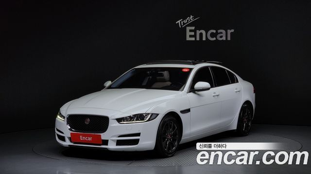 Jaguar XE 20d Prestige — пробег 92 357 км — фото 1 из 5