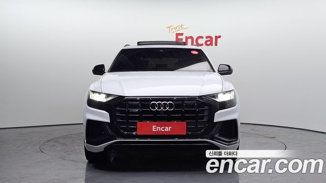 Audi Q8 55 TFSI Quattro Premium — пробег 124 594 км — фото 3 из 5