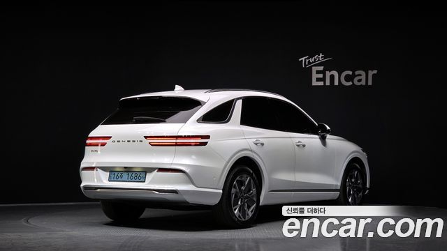 Genesis GV70 из Кореи Encar