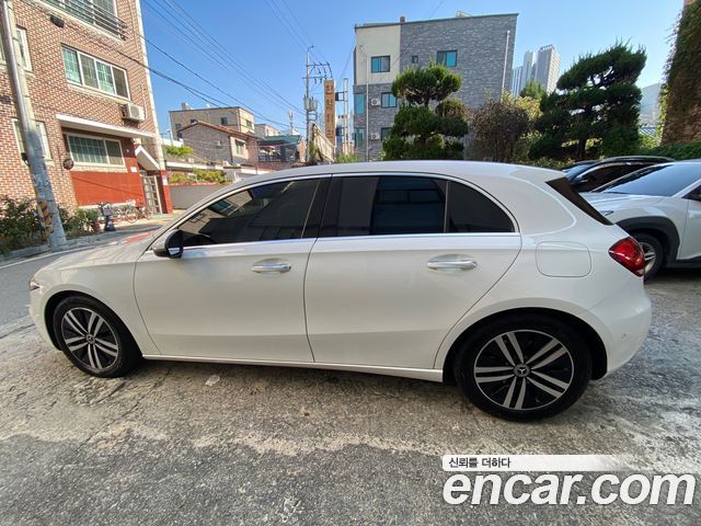 Mercedes-Benz A-Class A220 Hatchback — пробег 19 000 км — фото 4 из 5
