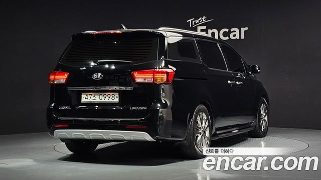Kia Carnival Gasoline 7-seater Limousine President — пробег 159 690 км — фото 2 из 5