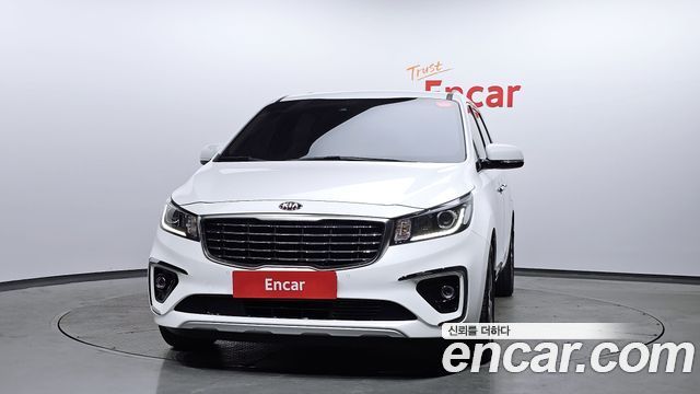 Kia Carnival 9-Seater Prstige — пробег 144 565 км — фото 3 из 5
