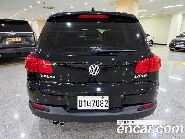Volkswagen Tiguan 2.0 TSI 5N — пробег 105 909 км — фото 4 из 5