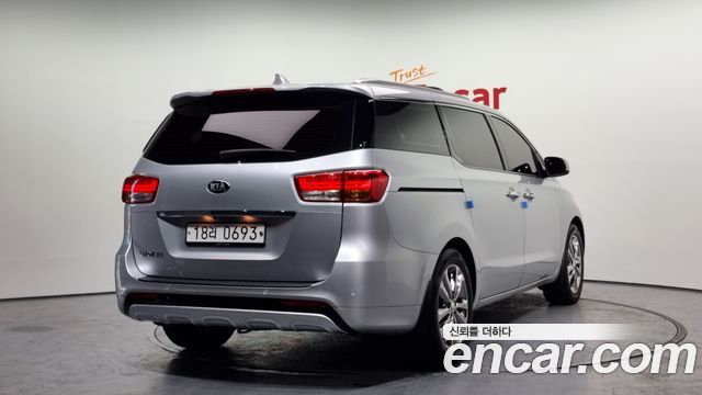 Kia Carnival из Кореи Encar
