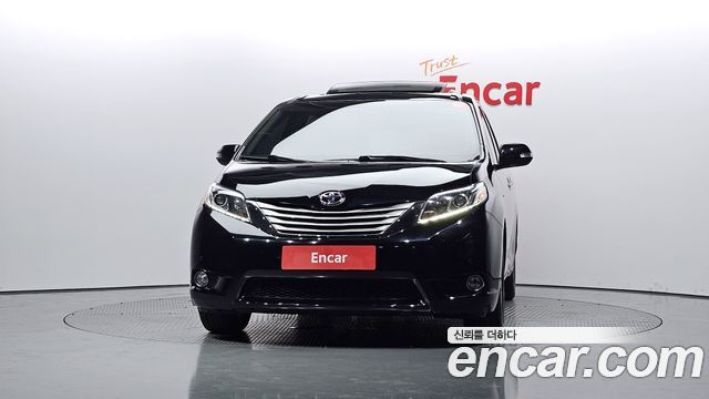 Toyota Sienna 3.5 AWD — пробег 87 921 км — фото 3 из 5