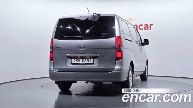 Hyundai Starex Van 3-Seater Smart — пробег 84 583 км — фото 4 из 5