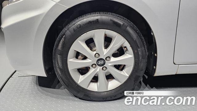Hyundai Accent из Кореи Encar