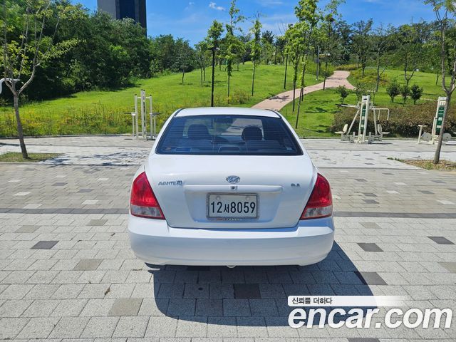 Hyundai AVANTE 1.5 DOHC GLS Deluxe — пробег 79 052 км — фото 3 из 5