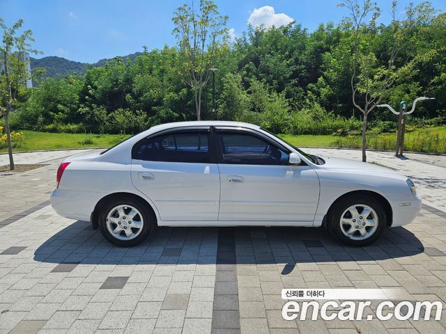 Hyundai AVANTE 1.5 DOHC GLS Deluxe — пробег 79 052 км — фото 4 из 5