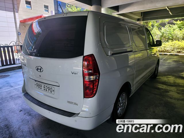 Hyundai Starex Van 3-Seater Smart — пробег 185 585 км — фото 4 из 5