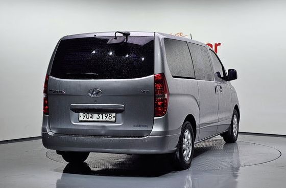 Hyundai Starex 5-Seater VAN CVX Luxury — пробег 113 871 км — фото 2 из 5