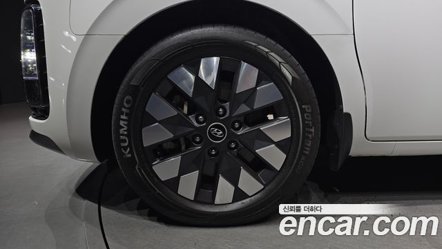Hyundai Staria из Кореи Encar