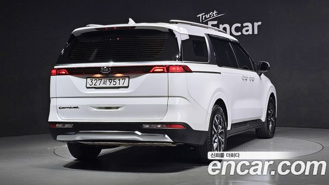 Kia Carnival Diesel 9-Seater Noblesse — пробег 70 134 км — фото 2 из 5