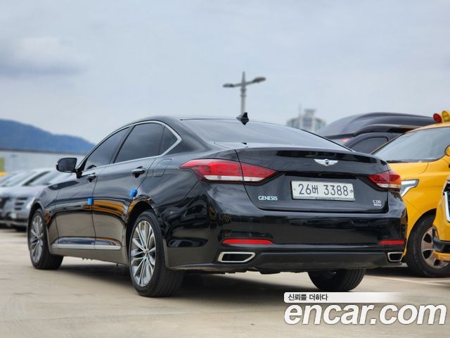 Hyundai Genesis из Кореи Encar