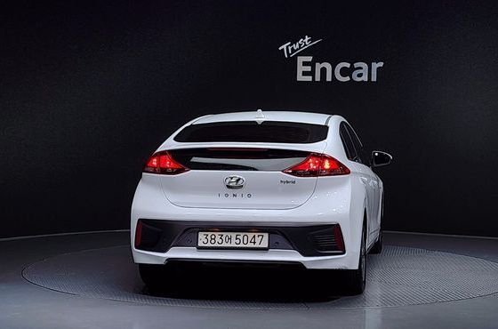 Hyundai Ioniq 1.6 HEV N — пробег 98 611 км — фото 4 из 5