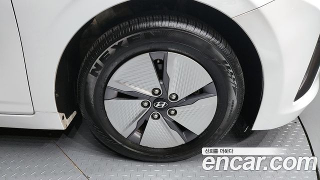 Hyundai Ioniq из Кореи Encar