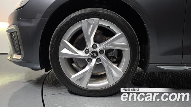 Audi A4 из Кореи Encar