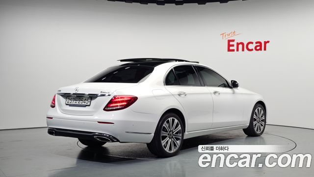 Mercedes-Benz E-Class из Кореи Encar