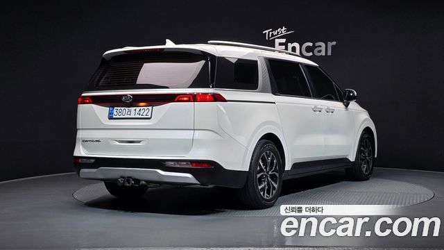 Kia Carnival из Кореи Encar