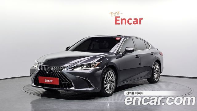 Lexus ES Luxury Plus — пробег 78 105 км — фото 1 из 5
