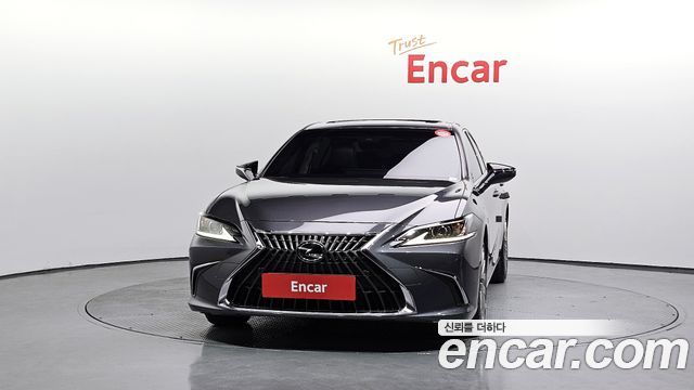 Lexus ES Luxury Plus — пробег 78 105 км — фото 3 из 5
