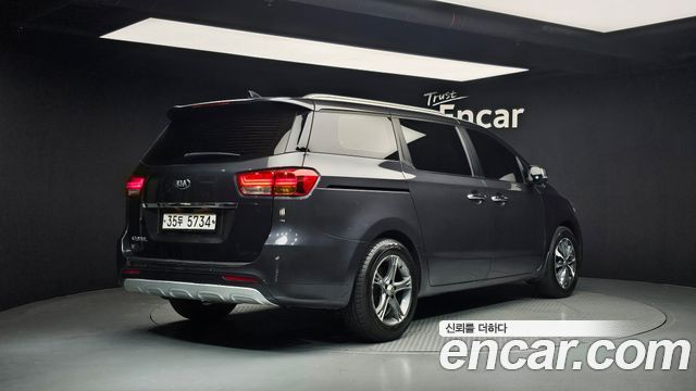 Kia Carnival из Кореи Encar