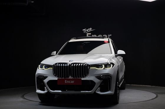 BMW X7 xDrive 40i M Sport 6STR — пробег 26 713 км — фото 3 из 5