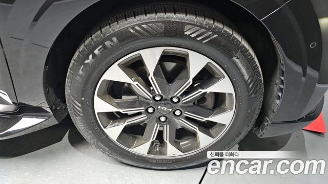 Kia Carnival 7-Seater Hi-Limousine Signature — пробег 95 721 км — фото 5 из 5