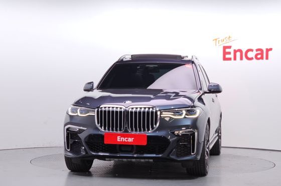 BMW X7 xDrive 40i M Sport 6STR — пробег 70 375 км — фото 3 из 5