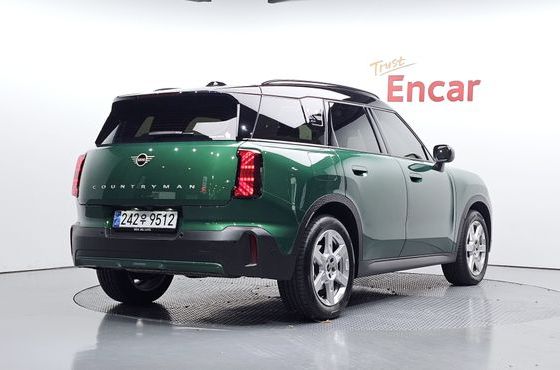 Mini Countryman ALL4 Classic — пробег 7 999 км — фото 2 из 5