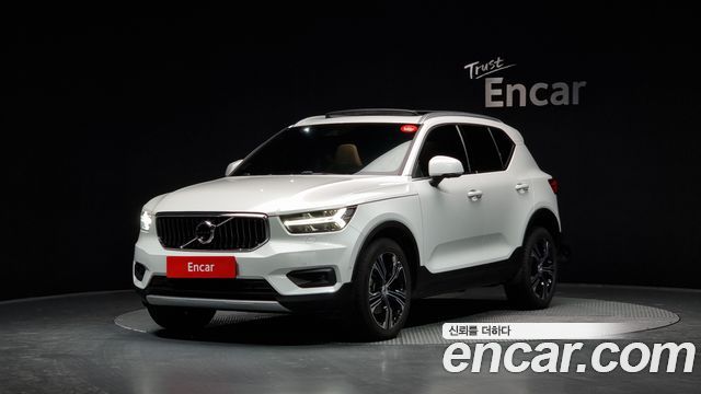 Volvo XC40 T4 Inscription — пробег 66 568 км — фото 1 из 5