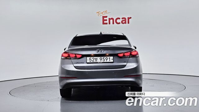 Hyundai AVANTE из Кореи Encar