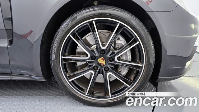 Porsche Panamera 2.9 AWD E-Hybrid — пробег 124 293 км — фото 5 из 5