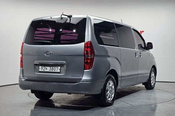 Hyundai Starex 3-Seater VAN CVX Luxury — пробег 149 650 км — фото 2 из 5