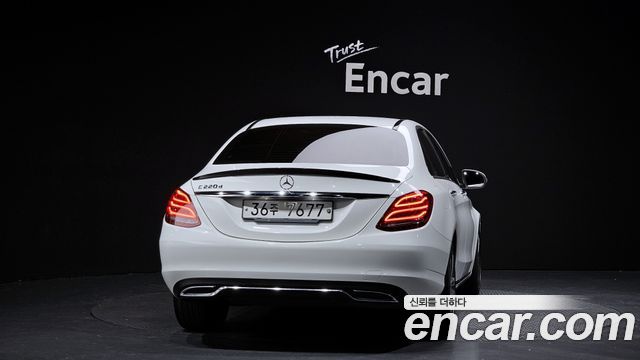 Mercedes-Benz C-Class из Кореи Encar