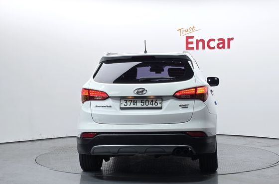 Hyundai Santafe Diesel(e-VGT) 2.0 4WD Exclusive — пробег 157 901 км — фото 4 из 5