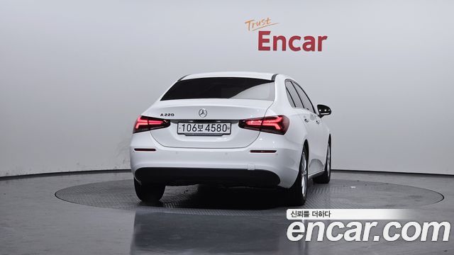 Mercedes-Benz A-Class из Кореи Encar