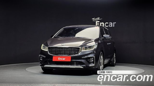 Kia Carnival 9-Seater Prstige — пробег 140 821 км — фото 3 из 5