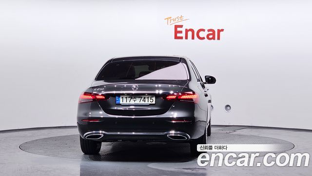 Mercedes-Benz E-Class из Кореи Encar