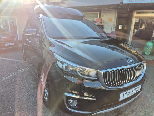 Kia Carnival 9-seater Hi-Limousine Prestige — пробег 290 000 км — фото 5 из 5