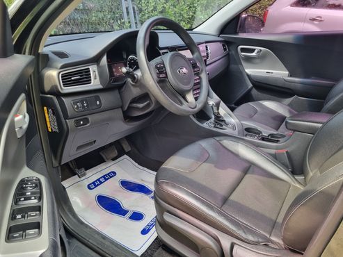 Kia Niro Luxury — пробег 170 000 км — фото 5 из 5