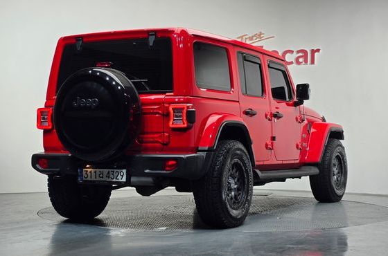 Jeep Wrangler 2.0 Overland 4Door — пробег 69 499 км — фото 2 из 5