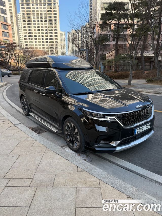 Kia Carnival Gasoline 9-Seater Hi-Limousine Signature — пробег 9 999 км — фото 3 из 5