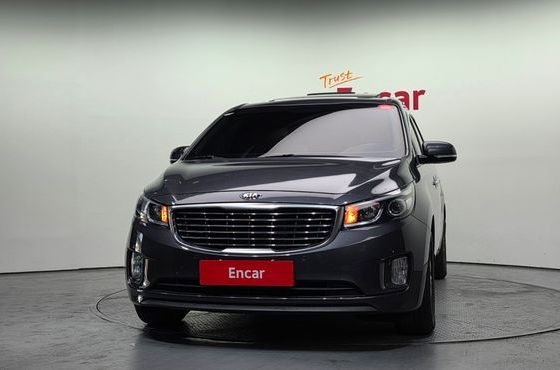 Kia Carnival 11-seater Luxury — пробег 122 810 км — фото 3 из 5