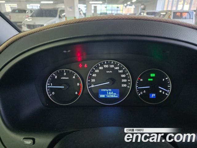 Hyundai Starex 5-Seater VAN Modern — пробег 162 284 км — фото 5 из 5