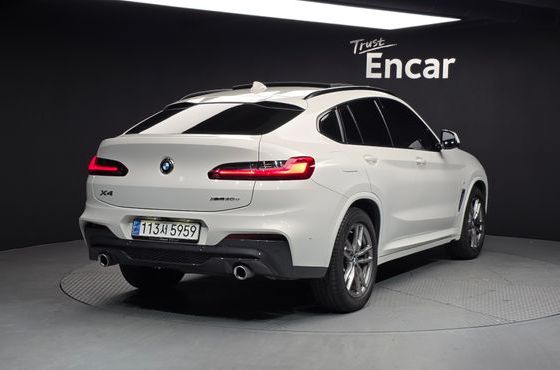 BMW X4 xDrive20d M Sport — пробег 71 894 км — фото 2 из 5