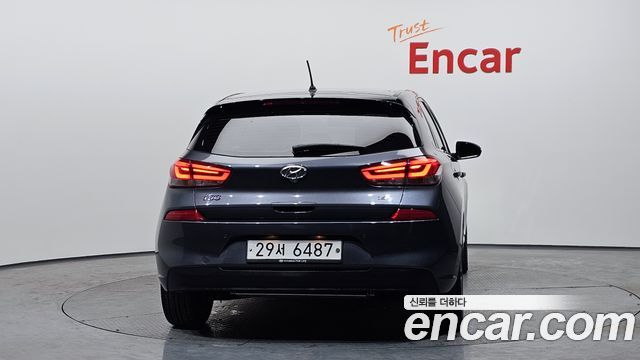 Hyundai i30 Diesel 1.6 Premium — пробег 87 467 км — фото 4 из 5